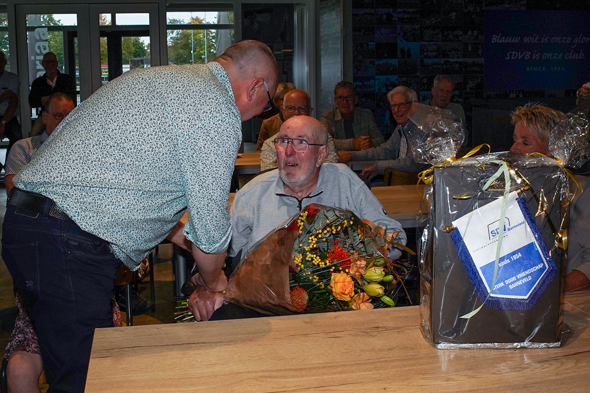 Koninklijke Onderscheiding voor Oervrijwilliger Dirk Leeuwis 7