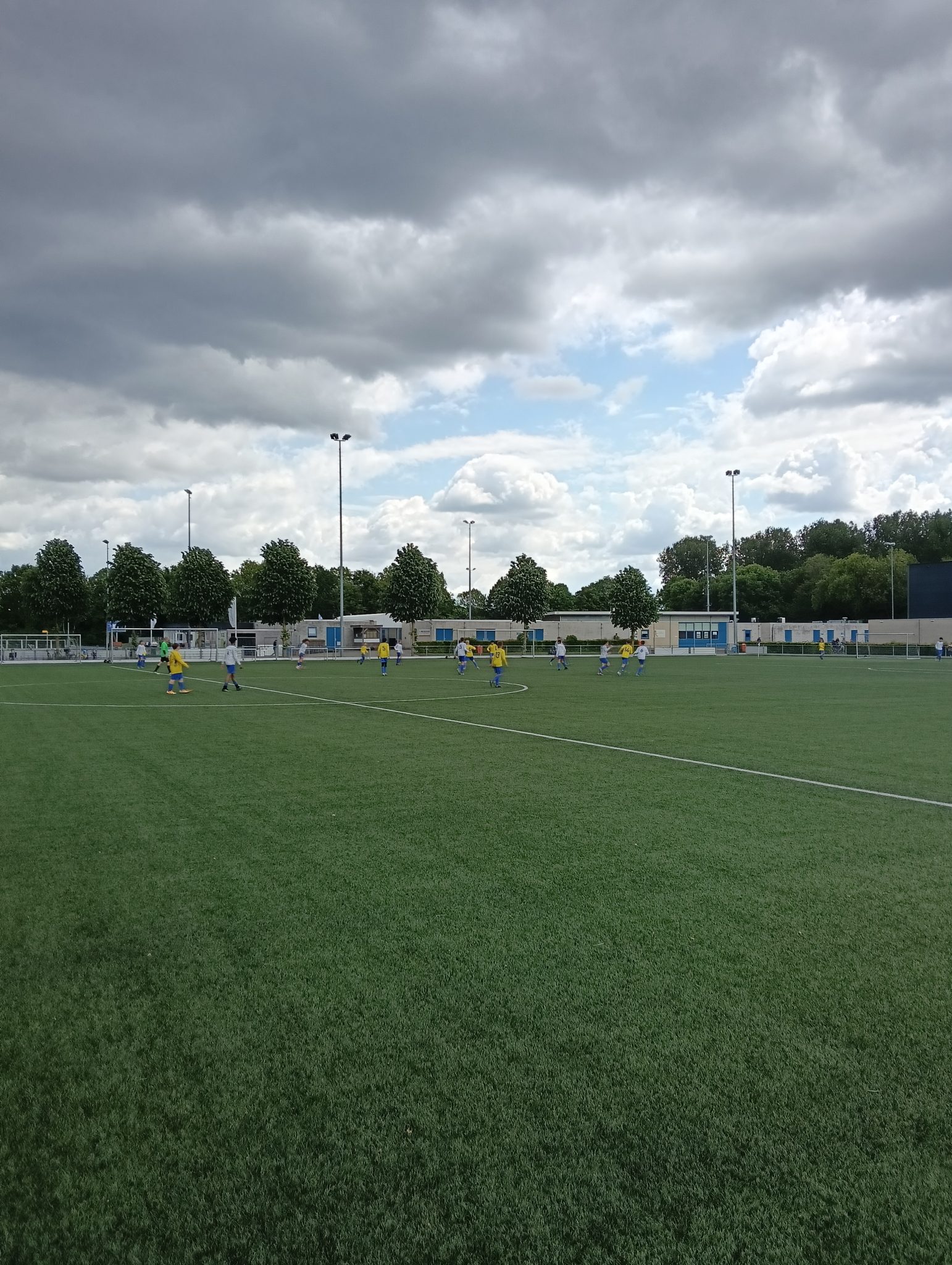 Mijn wedstrijdverslag, JO14-4 walst over Zeewolde heen! 1