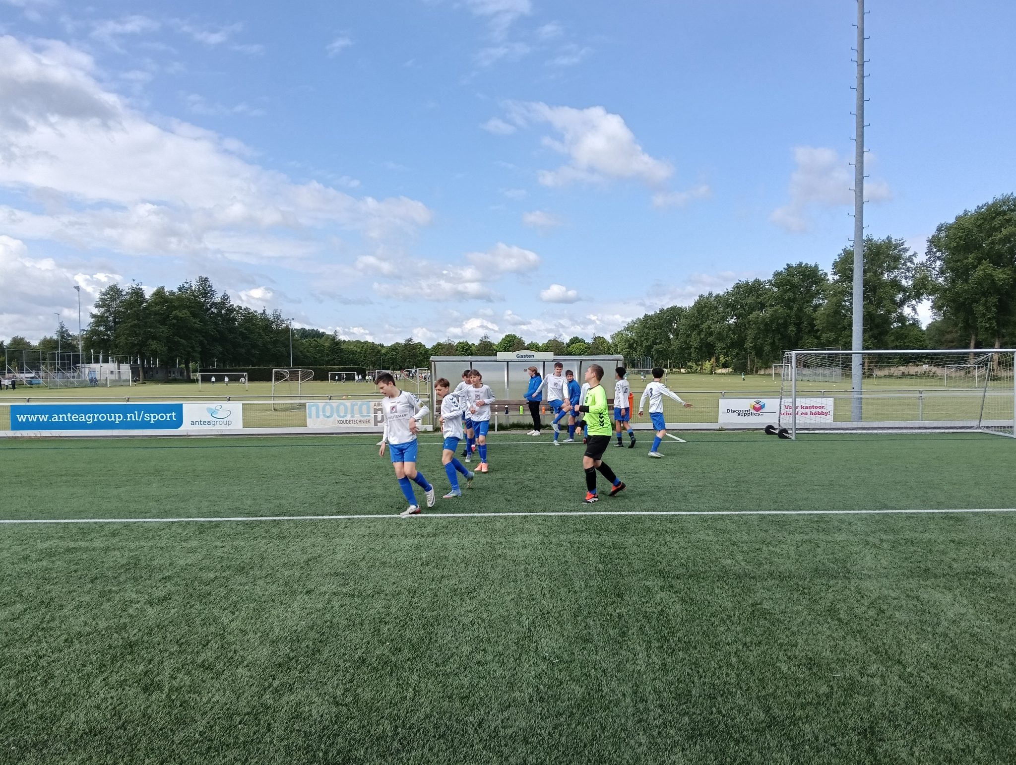 Mijn wedstrijdverslag, JO14-4 walst over Zeewolde heen!