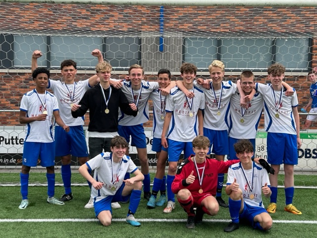 SDVB JO16-1 Kampioen!